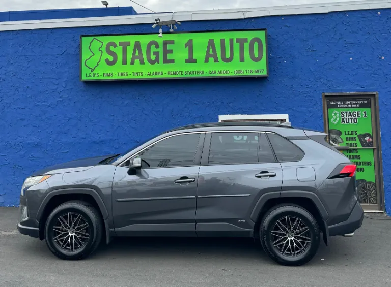 Yes, you can put remote start on a manual transmission